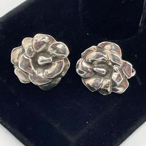 Vintage Heavy Sterling Screw On Earrings! - Picture 1 of 3